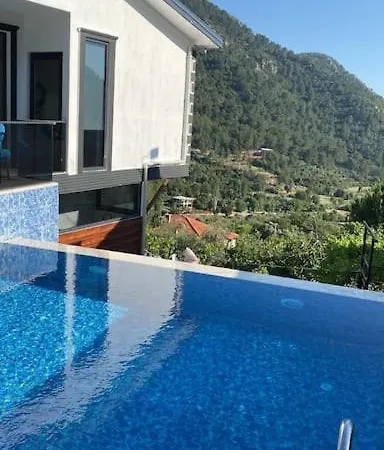 Camguzeli Kivili Konak'ta! Villa