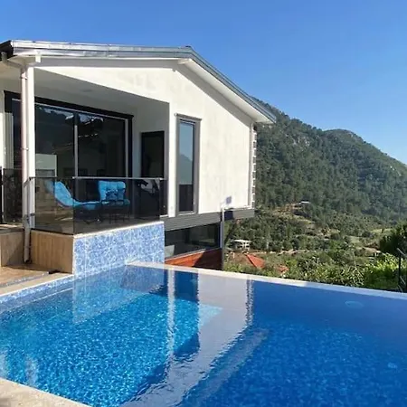 Villa Camguzeli Kivili Konak'ta!