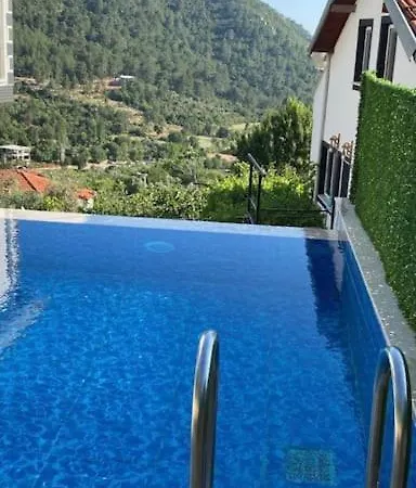 Camguzeli Kivili Konak'ta! Villa
